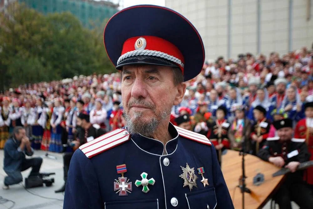 Захарченко виктор кубанский казачий. Захарченко руководитель кубанского казачьего. Захарченко виктор гаврилович кубанский казачий хор. Захарченко руководитель кубанского казачьего. Захарченко виктор гаврилович кубанский казачий хор.