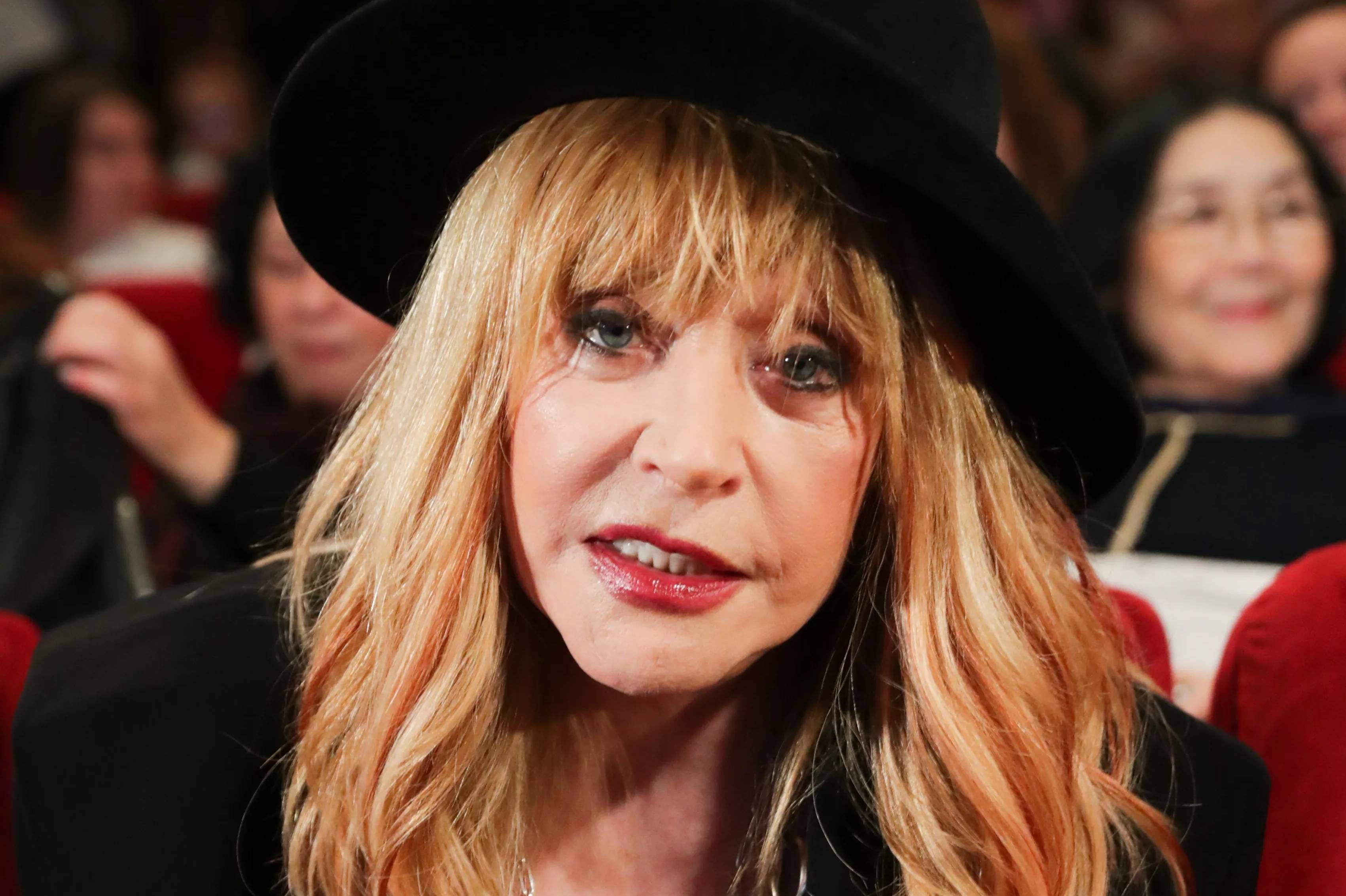 Пугачева на видео. Пугачева на евровидении. Пугачева на видео. Пугачева концерт. Пугачева концерт.