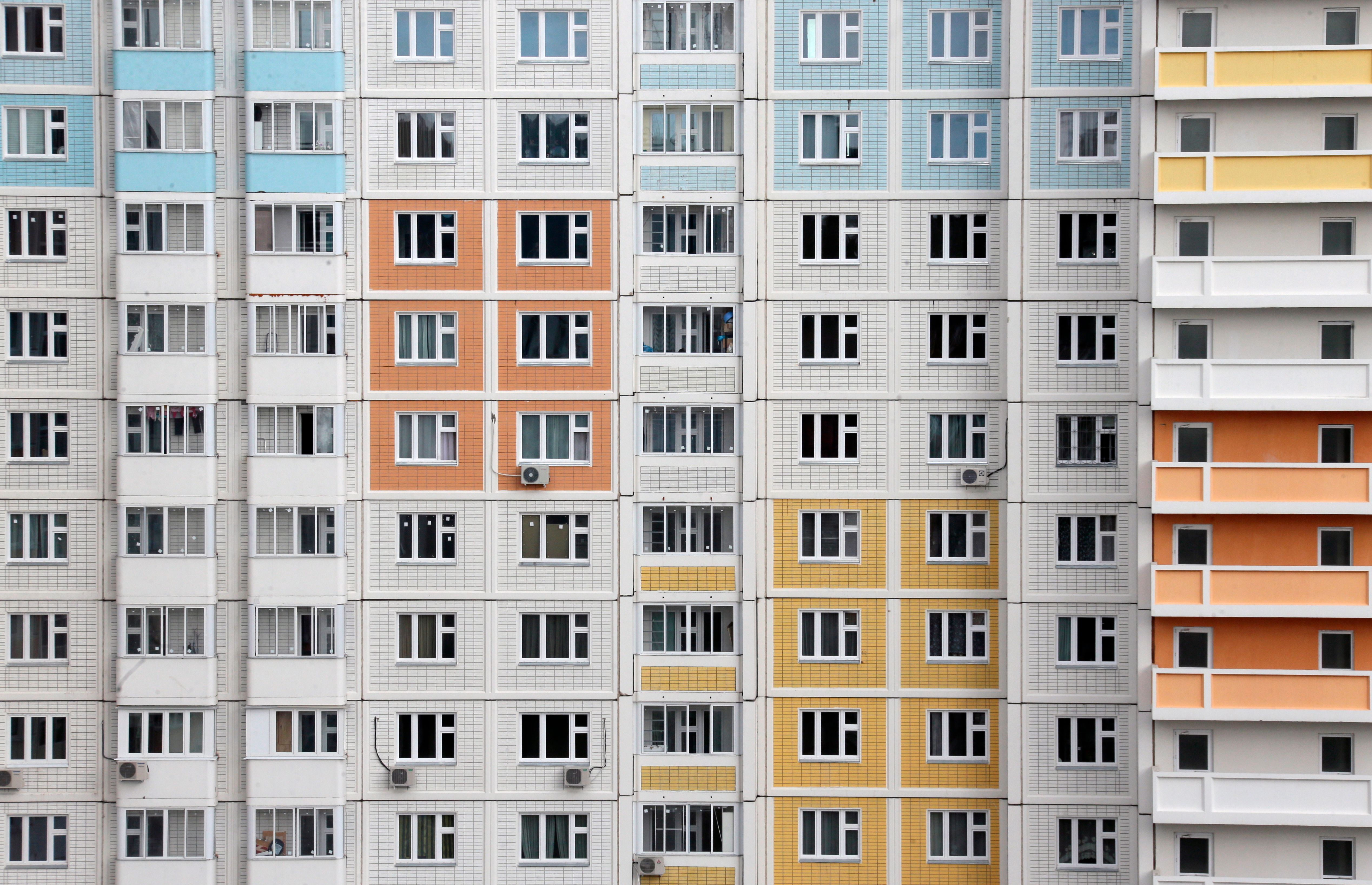 Материал панельного дома. Панельный дом 9 этажка. Окно панельного дома. Панелька многоэтажка. Текстура панельного дома.