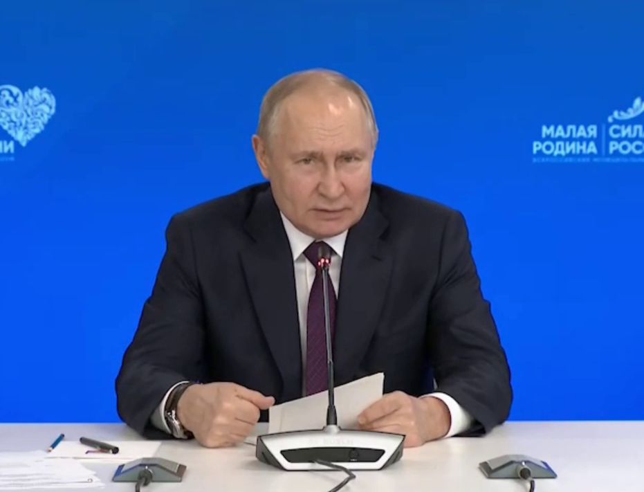 Путин впервые прокомментировал скандальную вечеринку Ивлеевой