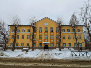 Парень покурил вейп и потерял сознание у радиотехнического колледжа в Перми