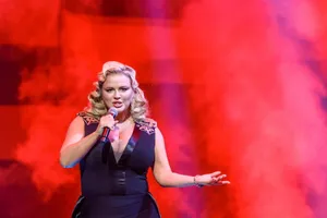 Анна Семенович отказалась выступать в образе сексуальной Снегурочки за 12 млн рублей