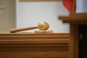 Судья из Тамбова вынесла 10 приговоров с шезлонга в Сочи