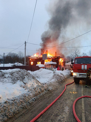 В Серпухове в пожаре в частном доме погибли два человека