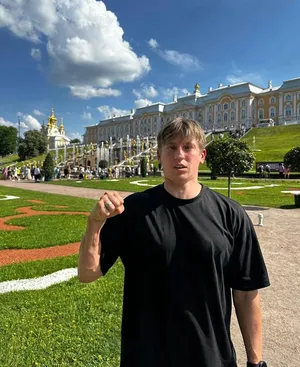 Комик Алексей Щербаков втайне устроил мини-тур по России