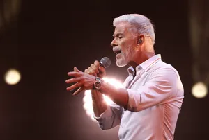 Бывший гендиректор Олега Газманова обвинил артиста в неуплате налогов