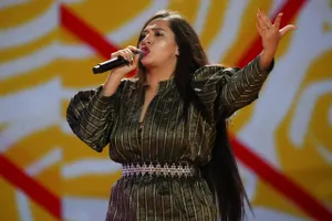 Mash: певица Манижа вернулась в Россию и готова выступить за 1,6 млн рублей