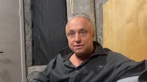 Популярный в 90-х певец Павел Кашин открыл ночной клуб в жилом доме в центре Москвы