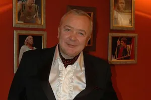 Актёр Сергей Проханов, сыгравший Кешу в "Усатом няне", попал в больницу