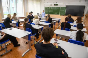 Выпускник из Москвы, решивший пересдать ЕГЭ по математике на 100 баллов, снова набрал 99 баллов