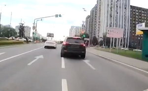 Стала известна личность девушки с авто без номеров, устроившей погоню с полицией в Москве