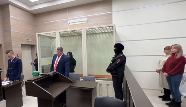 14 лет тюрьмы получила уфимка, которая зарезала сотрудницу КБ, чтобы попасть в изолятор к подруге