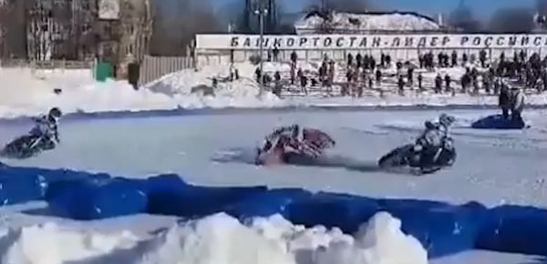 На мотогонке в Уфе произошёл несчастный случай