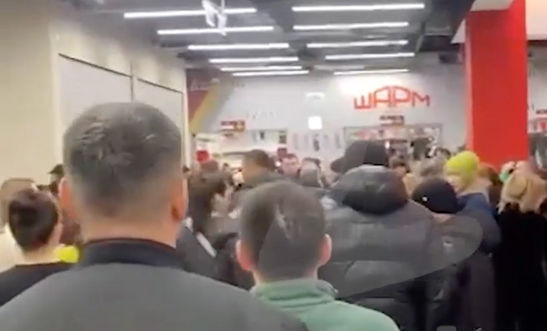 В екатеринбургском ТЦ "Пекин" на Таганском — забастовка из-за повышения платы за аренду
