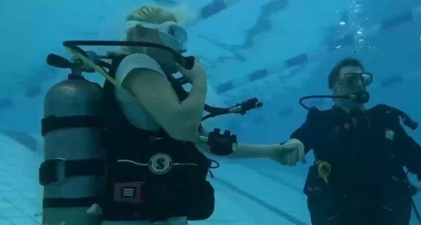 Свадьбу под водой закатили молодожёны из Норильска