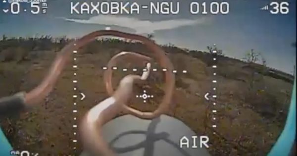 Работа украинского дрона по солдату ВСУ под Новой Каховкой попала на видео