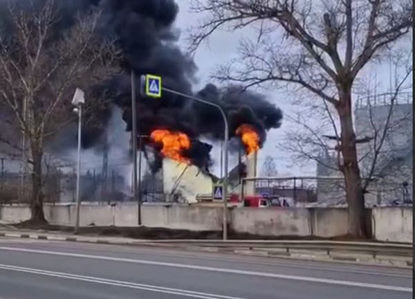 Дрон ВСУ атаковал горно-обогатительный комбинат в Железногорске Курской области
