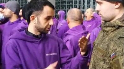 Силовики нагрянули на склад Wildberries в Екатеринбурге и вручили повестки в военкомат 30 мигрантам