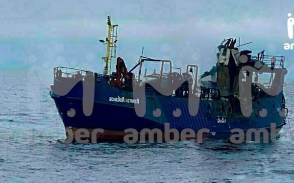 Появилось фото судна "Капитан Лобанов" сразу после пожара