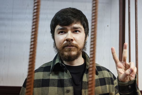 В библиотеку СИЗО, где содержится Аяз Шабутдинов, стали жертвовать книги об историях успеха