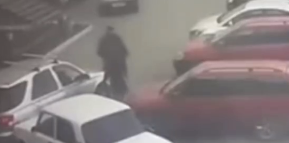 Мститель в Красноярском крае три года выслеживал человека, избившего его на дискотеке, расстрелял обидчика и ударил ножом