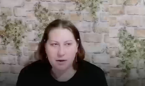 Жители Усть-Пита собирают подписи в защиту многодетной матери
