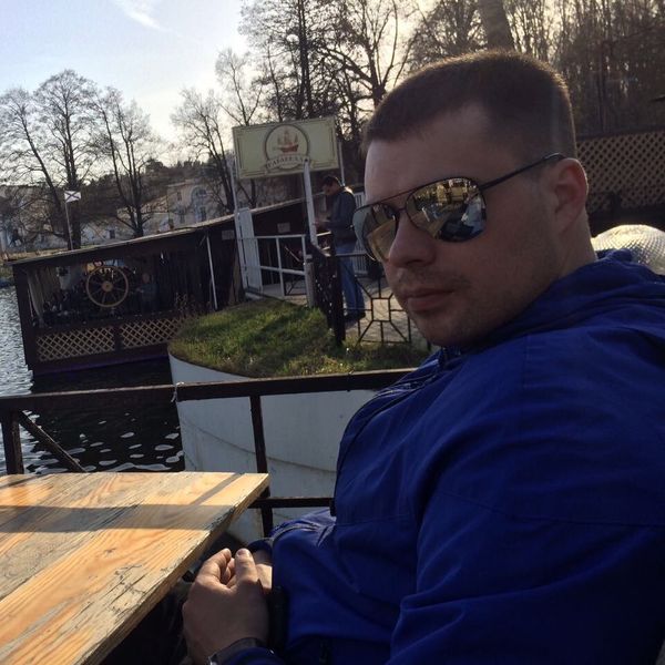 Сотрудника ДПС, получившего взятку от подозреваемого в убийстве байкера в Москве, отправили в СИЗО