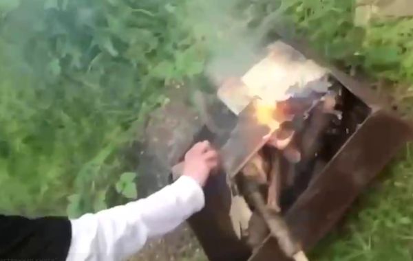 В Новоалександровске трое молодых людей сожгли Библию в мангале и записали всё на видео