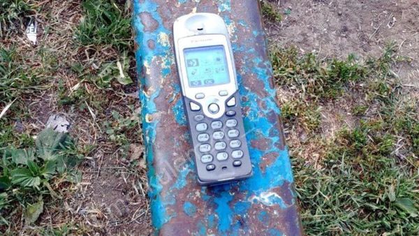 Возле школ в Донецке начали находить взрывоопасные предметы