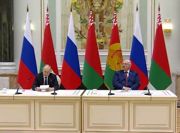 Владимир Путин и Александр Лукашенко провели переговоры в Минске: главное