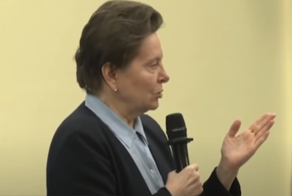 Экс-губернатор ХМАО Наталья Комарова предстанет перед судом