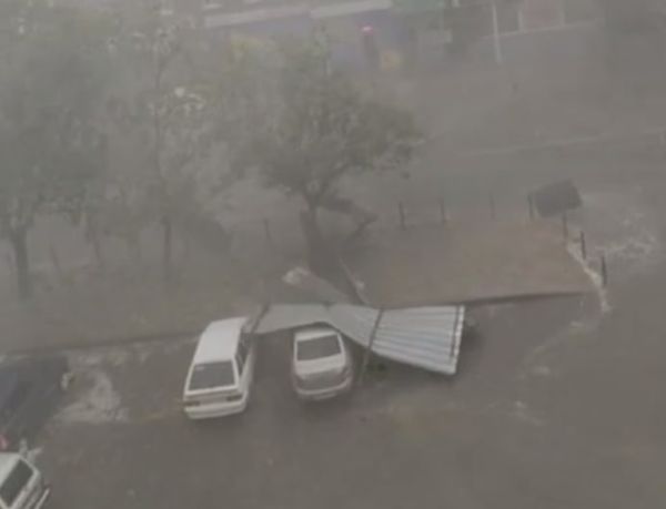 Карачаево-Черкесию накрыла стихия с градом и шквалистым ветром