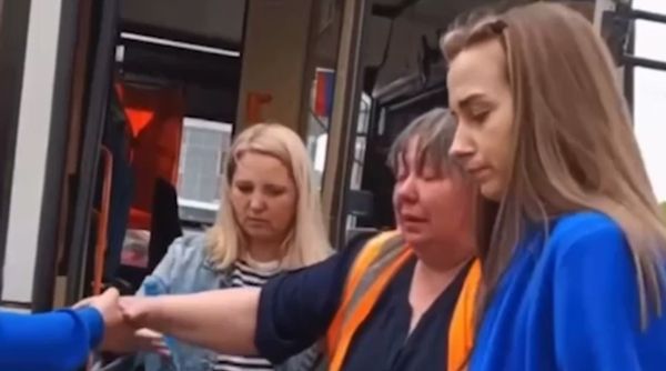Пассажирка залила перцовкой водителя троллейбуса в Красноярске