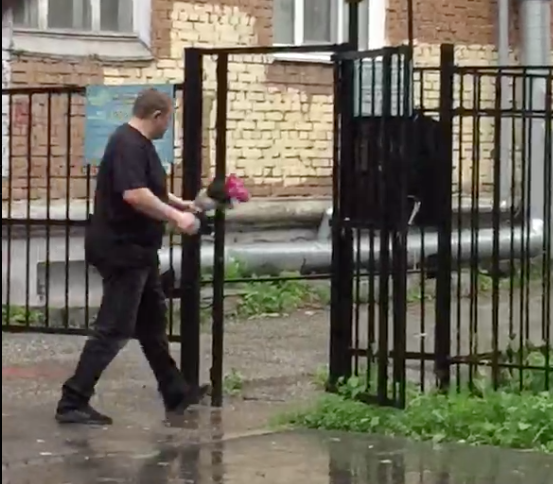 Появилось видео с Никитой Белых на свободе