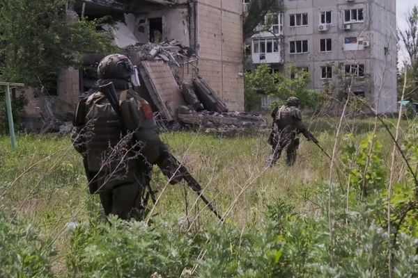 Оборона ВСУ в Нью-Йорке ДНР почти развалилась
