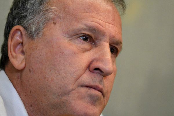 Экс-главного тренера ЦСКА Зико ограбили на полмиллиона долларов в Париже