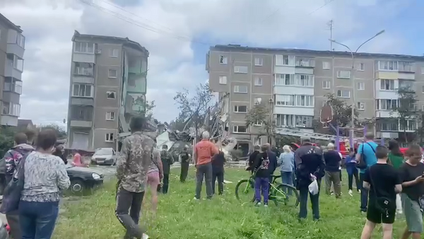 Взрыв в пятиэтажке в Нижнем Тагиле: первые фото и видео с места