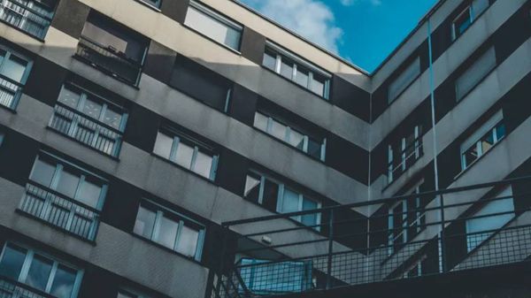 Студенты СФУ пожаловались, что стоимость проживания в общежитиях увеличилась более чем в два раза