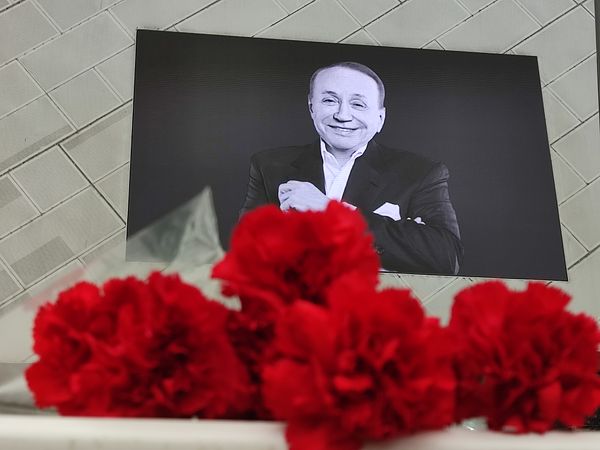 Стало известно, рядом с чьими могилами похоронят Александра Маслякова