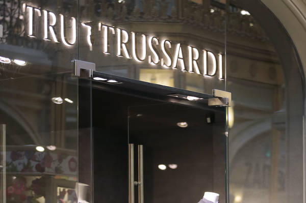 Итальянский бренд Trussardi оказался невостребован в Европе и решил вернуться в Россию