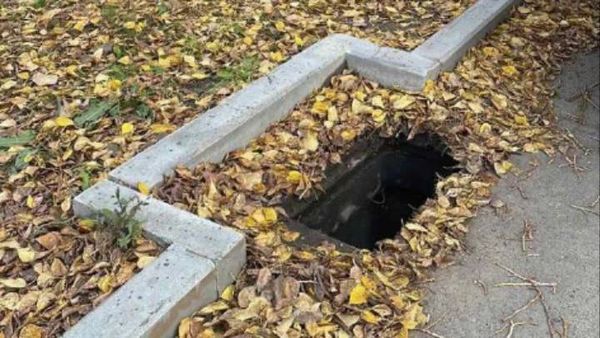 В Иркутске неизвестные украли 33 решётки ливнёвок