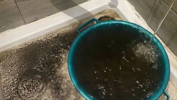 Жителям Первоуральска дали кофейную гущу вместо чистой воды