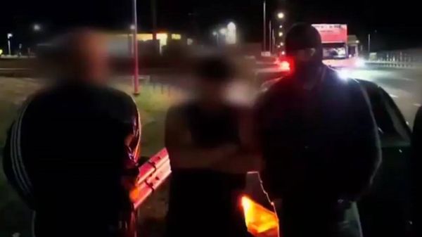 В Чертковском районе на трассе М-4 задержали мужчину с тремя килограммами синтетического вещества