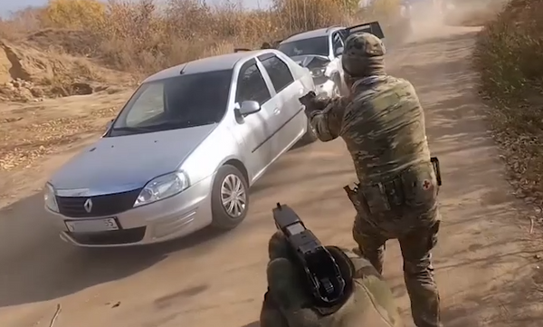 Полицейских задержали за оптовую торговлю наркотиками в Омске