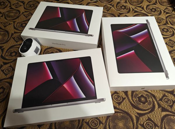 Москвич купил три новых MacBook Pro 14 за 1107 рублей, но пришлось посудиться