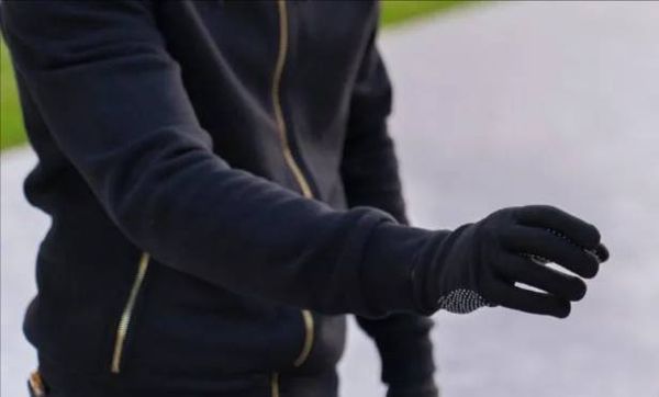 В Калининграде двое мужчин ограбили пенсионера