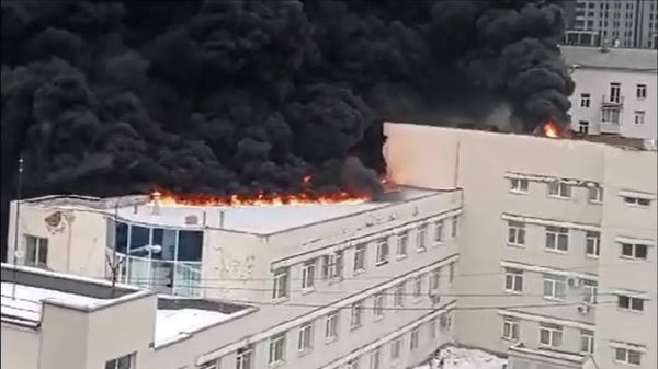 Пожар в больнице в Екатеринбурге: видео и все подробности