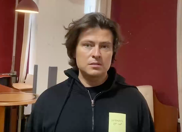 Певец Прохор Шаляпин опроверг слухи о конфликте с семьёй Светланы Светличной