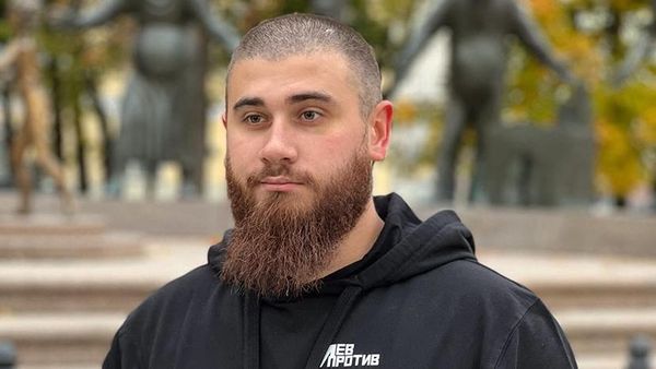 Блогер "Лев Против" попал в больницу с переломом носа после боя в поп-ММА промоушне