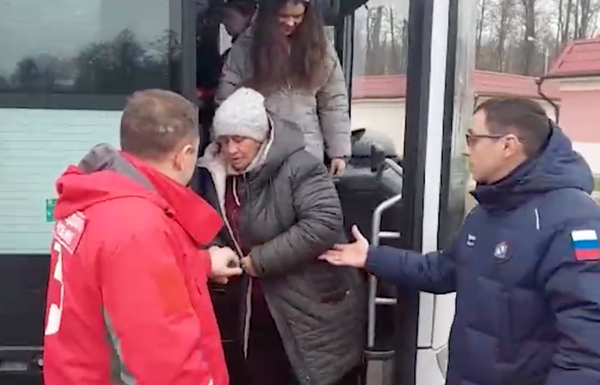 В Россию после переговорного процесса вернулись 46 жителей Курской области, взятых в плен ВСУ